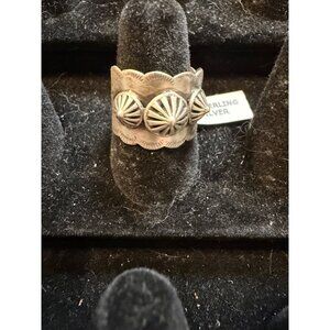 NWT Handcrafted Sterling Silver Ring Scalloped Band Concho Design S 7-7.5 5.53g